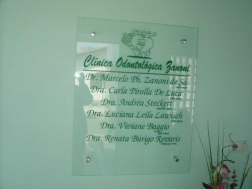 Placa de Vidro Adesivado